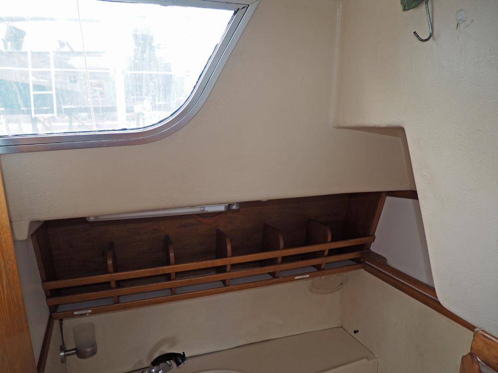 Salon, Accommodatie